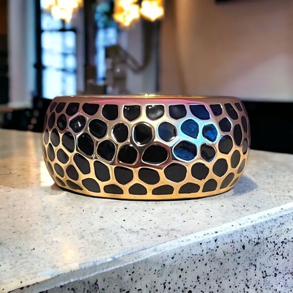 Macy’s Black And Gold Animal Print Thick Clamper Hinged Bangle NWT - Picture 2 of 6